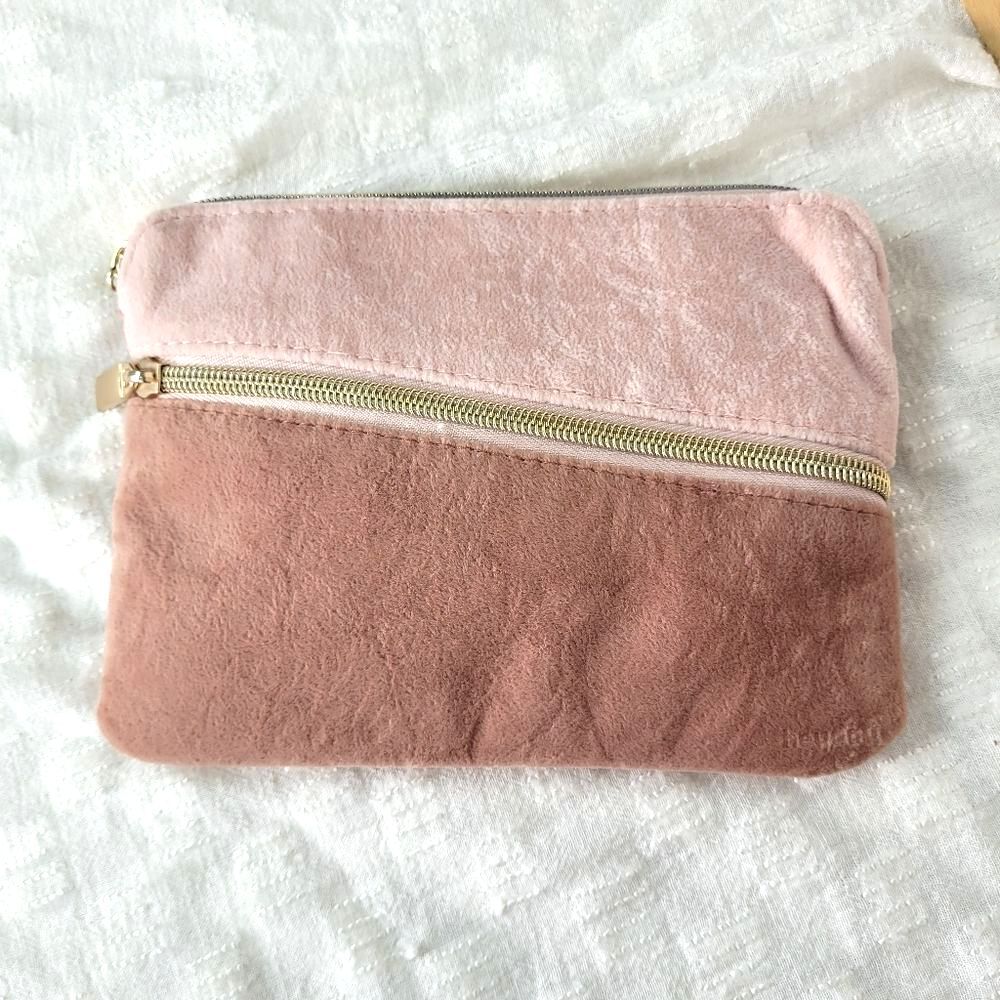 Heyday mauve soft pink gold zipper travel tech pouch 8 x 6 girlie fancy coquette